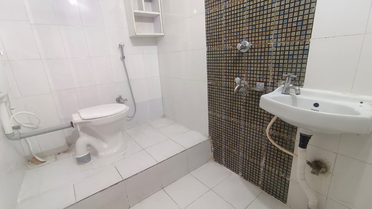 Unfurnished 2bhk in Six Mile, Guwahati, Assam, India for Rent